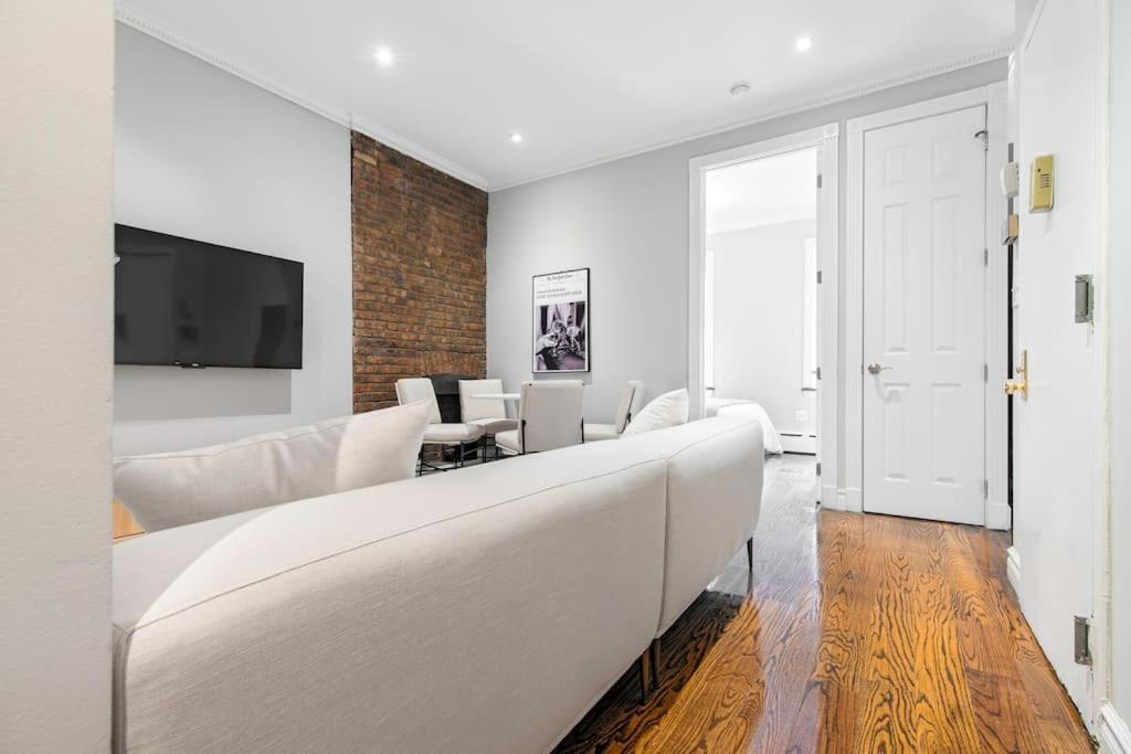 Gorgeous & Bright 3Bdr & 1Bth In Midtown Manhattan New York Exterior foto