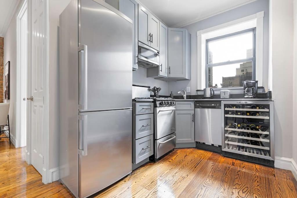 Gorgeous & Bright 3Bdr & 1Bth In Midtown Manhattan New York Exterior foto